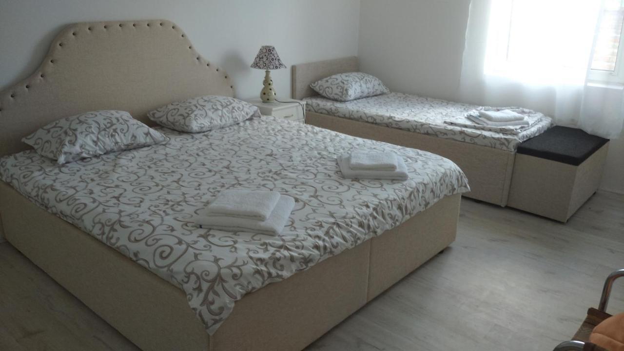 Apartament Castle De Dios Nowy Sad Zewnętrze zdjęcie