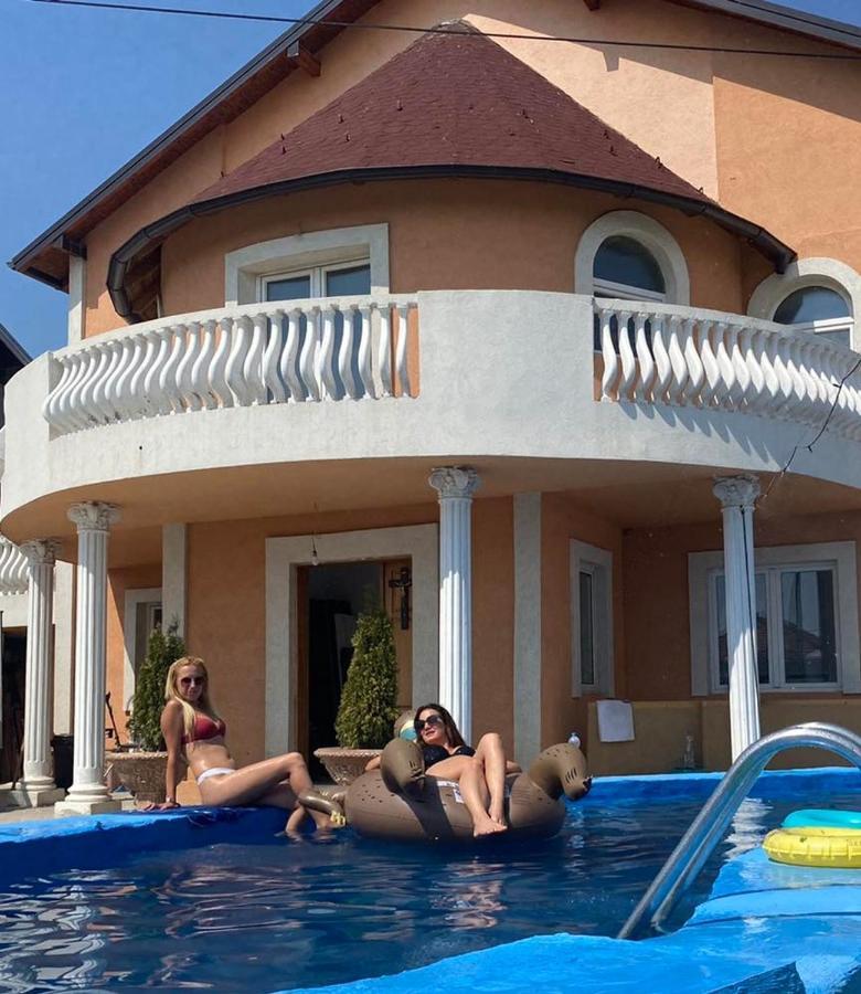 Apartament Castle De Dios Nowy Sad Zewnętrze zdjęcie